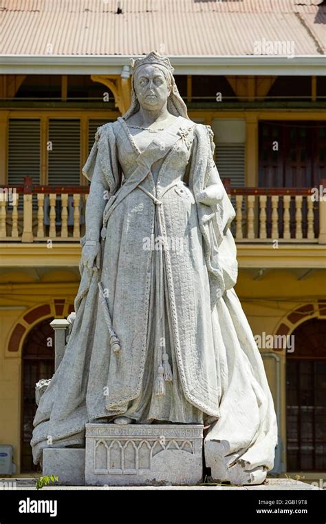 Statute Of Queen Victoria Monument In Front Of The High Court In