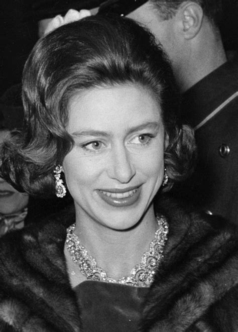 Pin by Jess Elling on Margaret | Princess margaret, Royal beauty, Young ...