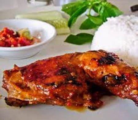 Bagaimana dengan resep ayam bakar kecap lezat ini? CARA MEMBUAT AYAM BAKAR KHAS PADANG | Resep Masakan Indonesia