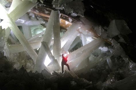 La Caverne De Cristal De La Mine Naïca Au Mexique