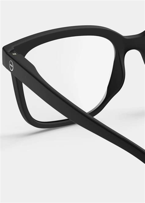 Izipizi Rectangular Reading Glasses In Black In 2023 Reading Glasses Izipizi Rubber Texture