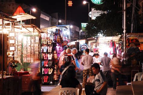 Matts Travel Blog Chiang Mai Night Bazaar