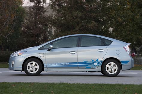 By reformed hypermiler addict from wisconsin. 2012 Toyota Prius Plug-In, 2012 Prius V: Pricing, New Details