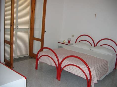 Maybe you would like to learn more about one of these? "Schlafzimmer im Appartement" Hotel Residence Santa Chiara ...