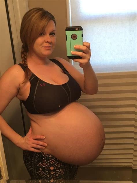 Maiesiophiliac Surrogate “ The Most Perfect Body Type ” Big Pregnant Huge Pregnant Belly