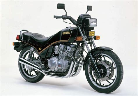 Yamaha 's tz750a engine arrived in 1974 making a claimed 90 horsepower, and was technical editor kevin cameron exams what yamaha's tz750 race bike accomplished in its day that lead to the. YAMAHA XJ 750 SECA specs - 1981, 1982, 1983, 1984, 1985 ...