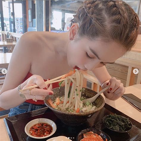Sep 23, 2019 · mco 1500.59a 23 sep 2019. Ngọc Trinh vô tư đăng ảnh ăn uống sau khi thái độ ra mặt ...