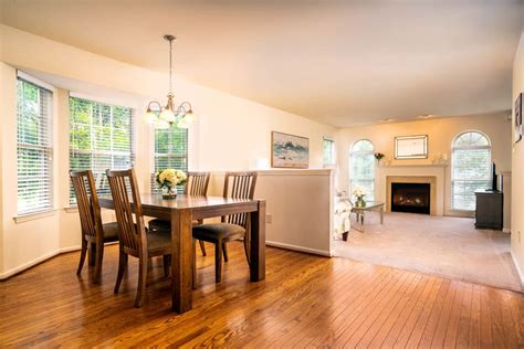 Find the perfect carpeted room stock photos and editorial news pictures from getty images. Beautiful dining room with wooden floors and carpeted ...