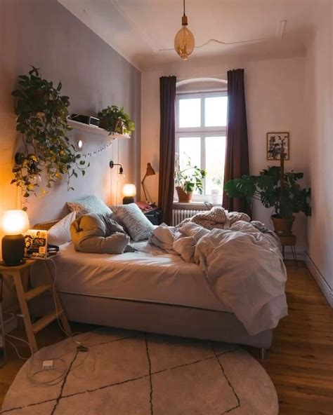 33 Lovely Bedroom Decor With Plant Ideas Pimphomee