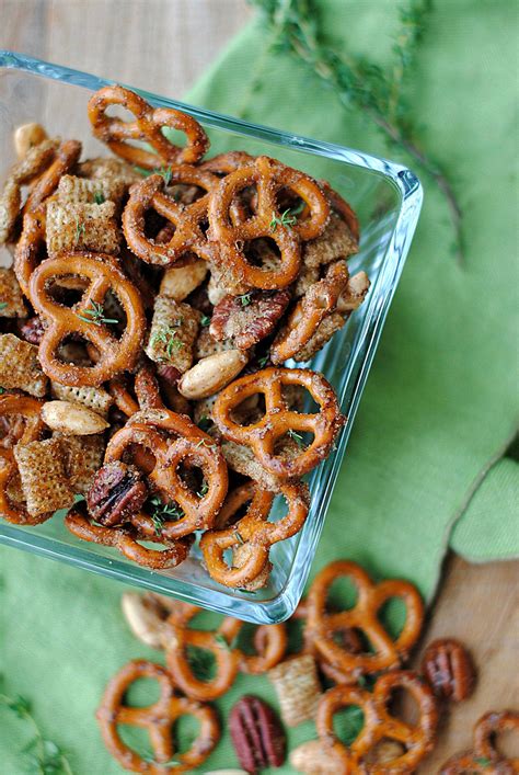 Sweet And Spicy Pretzel Mix Eat Yourself Skinny