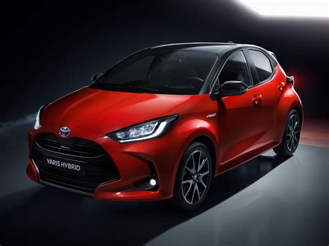 Toyota Yaris Hybrid Review 2023 Performance Pricing Carwow Atelier