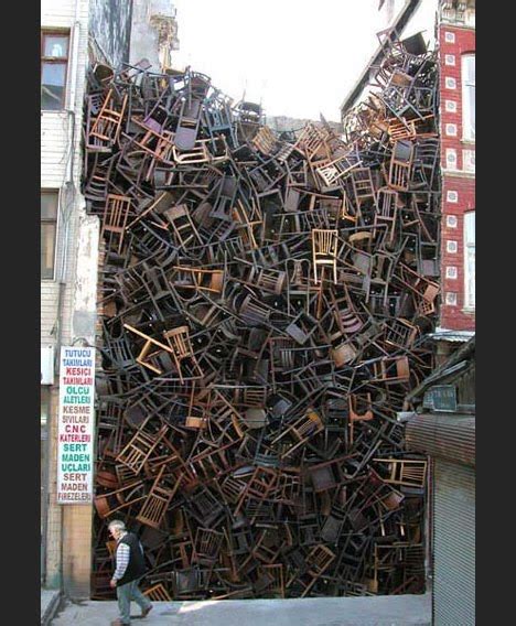 , hiroshima city museum of contemporary art, japan flora displacements: Am I An Artist?: Post Number 3: Doris Salcedo
