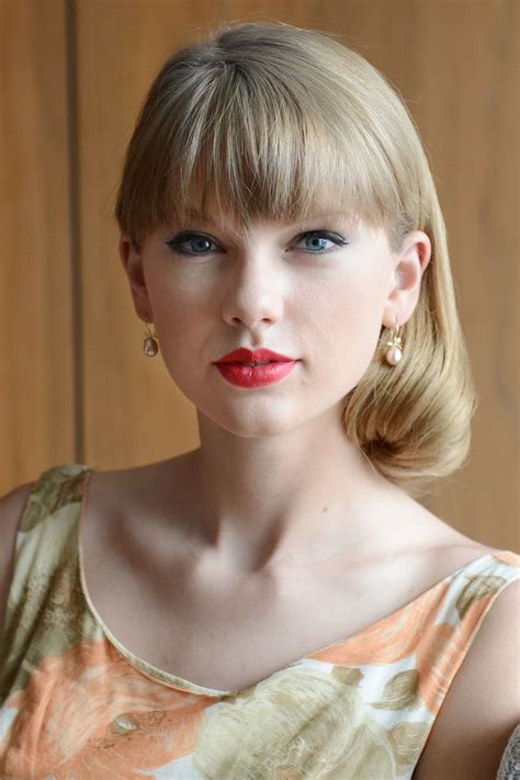 Taylor Swifts Greatest Hair And Beauty Moments Taylor Swift Haircut
