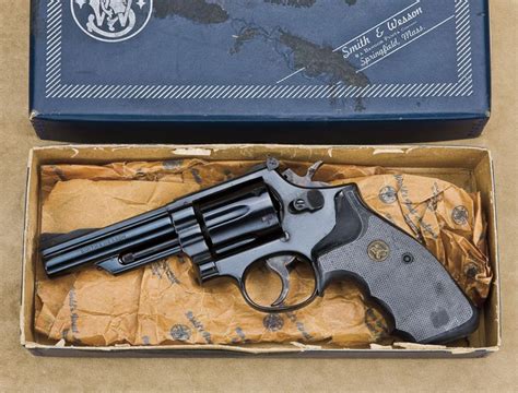 Smith And Wesson Model 19 3 357 Magnum Caliber Double