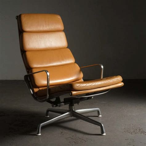 Ea222 Lounge Chair By Charles And Ray Eames For Herman Miller 1990s