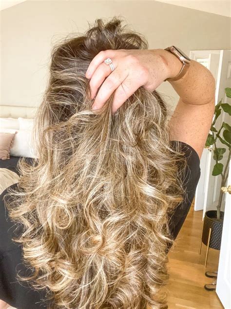 The Easiest Way To Curl Your Hair Blowout Hair How To Curl Your Hair