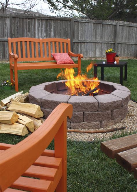The one thing that'll make all of that better: Using Fire Pits In Gardens - Tips On Building A Backyard ...