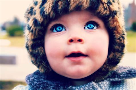 Beautiful Baby With Big Blue Eyes Beautiful Eyes Beautiful Babies