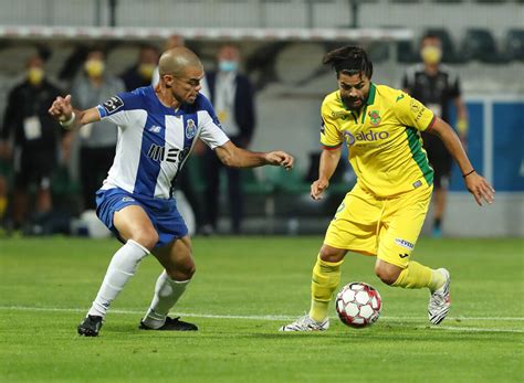 Acompanhe aqui as principais incidências. Ao vivo: Liga Principal 20/21» P. Ferreira - FC Porto ...