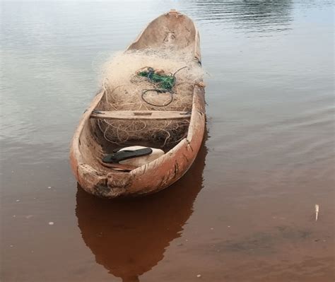A Typical Small Scale Kru Canoe And Fanti Boat In Liberia Download