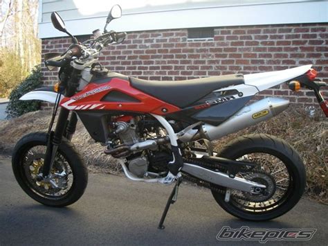 The irresistible allure of the impractical. 2009 Husqvarna Sm 510 R | Picture 1569625