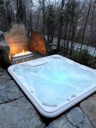 40 Outstanding Hot Tub Ideas To Create A Backyard Oasis Hot Tub