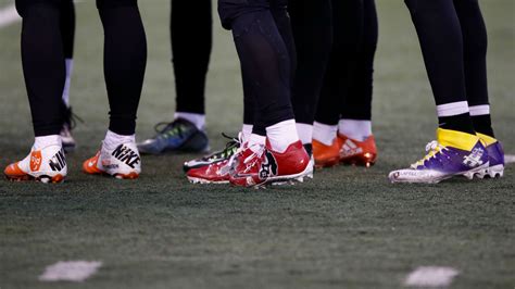 Why Nfl Players Are Wearing Custom Cleats In Week 13 Sporting News Canada