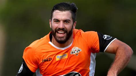 We have developed holographic diffusers that provide achromatic forward scattering with low backscatter and absorption, even at large scattering angles. NRL star James Tedesco set to sign with Wests Tigers ...
