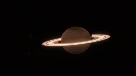 Le Télescope James Webb Révèle Une Fascinante Image De Saturne Avec Des