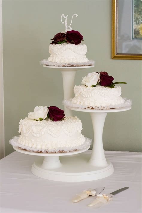 Ornate Buttercream Decorated Wedding Cakes