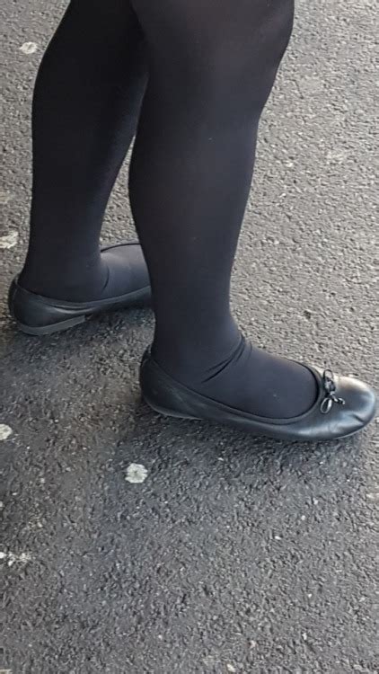 Black Opaque Tights And Black Ballet Flats With A Tumbex