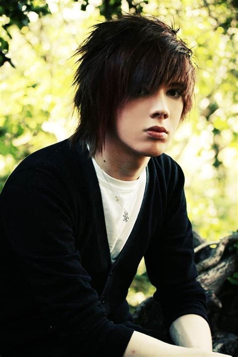 50 Cool Emo Hairstyles For Guys Creative Ideas