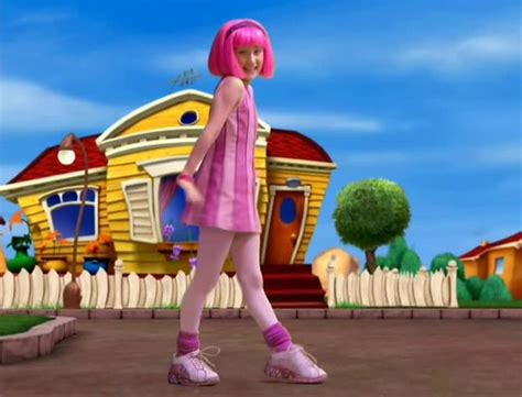 Pin By Tony Clemons On Un Lazy Town Anime Wallpaper Live Latibaer