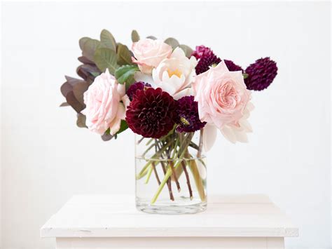 5 Flower Arrangements To Try On Your Coffee Table Coffee Table