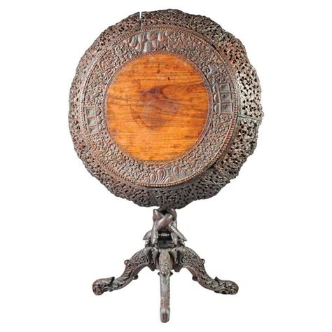 Finely Carved British Colonial 19th Century Round Tiltable Table For