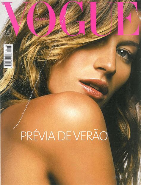 Gisele Bündchen Throughout the Years in Vogue Editoriais de moda