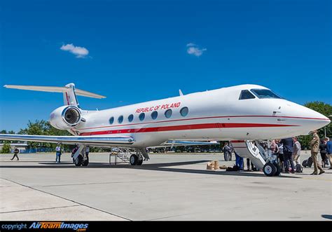 Gulfstream G550 0001 Aircraft Pictures And Photos