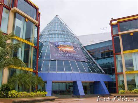My friends and i was waiting for 45minutes and not even an zainun bakar is feeling nostalgic at gsc aeon bandaraya melaka. MBO Cineplex Melaka Located in Melaka Mall | Flickr ...