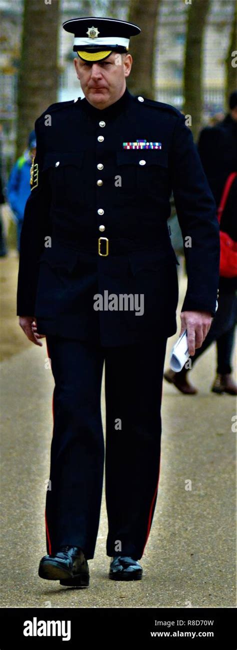 Wo1 Gsm Andrew `vern` Stokes Coldstream Guards Stock Photo Alamy
