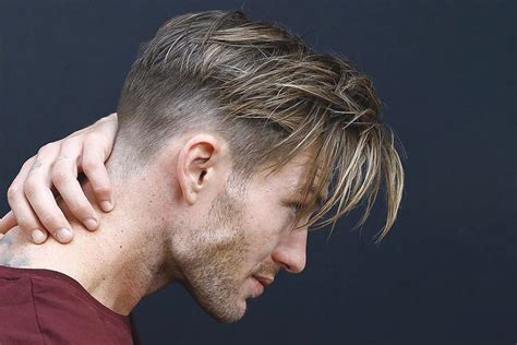 Middle Fade Hairstyle 20 Best Middle Part Hairstyles For Men Hair
