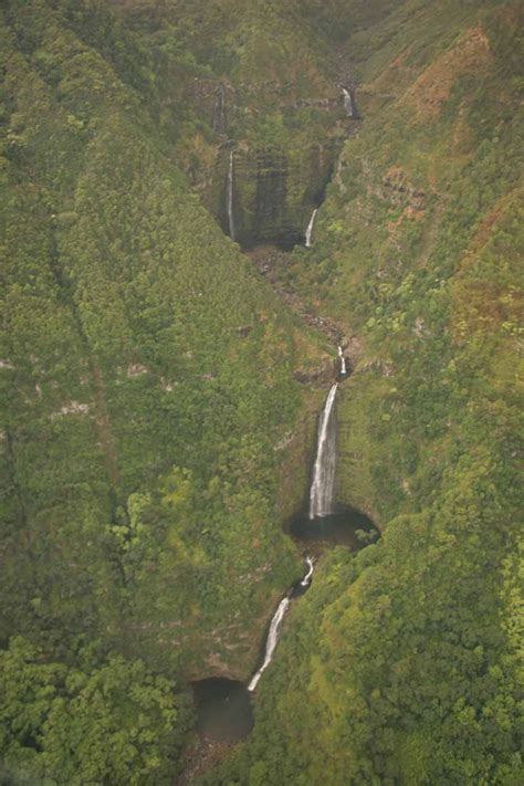 Moaula Falls The Most Accessible Waterfall In Molokai