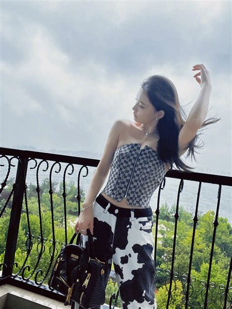 Lin Yun Poses For Photo Shoot China Entertainment News
