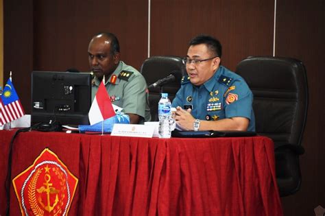 Angkatan tentera malaysia (tulisan jawi: Kapuskersin TNI Terima Kunjungan Pasis Maktab Turus ...