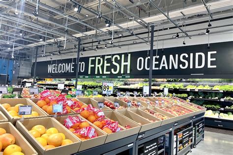 New Yorks First Amazon Fresh Opens In Oceanside