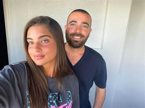 1 אייל גולן 2 עומר אדם 3 שלמה ארצי 4 אריק איינשטיין זל 5 עדן בן זקן 6 שלומי שבת 7 שרית חדד 8 עדן חסון 9 איתי לוי 10 אליעד 11 חנן בן ארי 12 משה פרץ 13 דודו אהרון 14 ישי ריבו 15 ליאור נרקיס 16 חיים משה 17 יהודית רביץ 18 אהוד בנאי 19 בתמונה: עומר אדם ונועה קירל - התקווה מתה מבושה