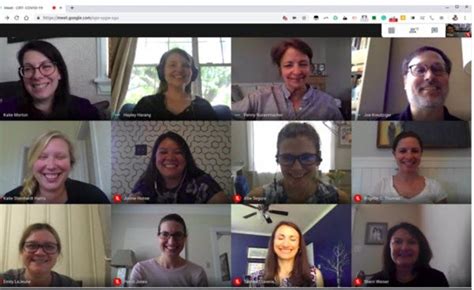 Click the left and right arrows in the gallery view to view the next 49 participants, up to a maximum of 500 thumbnails. How to add the Zoom Gallery feature to Google Meet