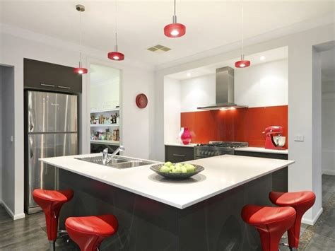 You might also like this photos. L-shaped breakfast bar | Small space kitchen, Kitchen ...