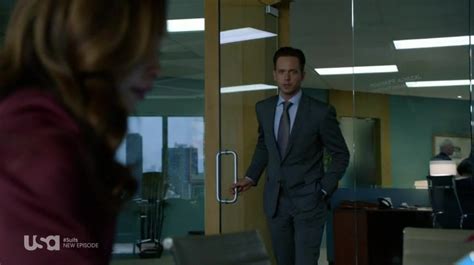 Rachel offers mike advise on how to win over the people in the courtroom. Recap of "Suits" Season 5 Episode 3 | Recap Guide