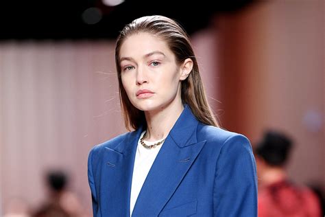 In 2016, she was named international model of the year by the british fashion council. Gigi Hadid Says "Volleyball Body" Made Runway Modeling ...