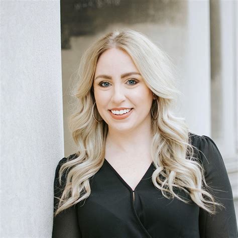 Alumna Ashley Arnold Levels Up Her Healthcare Industry Knowledge In Mba